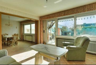 Sonnige Gartensiedlung, naturnahes Wohnen: DHH, 5,5 Zimmer, Wintergarten, Garage, großer Garten