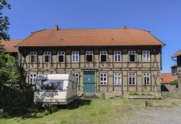 Historischer Resthof - denkmalgeschütztes Anwesen mit Charme und Weide. Optimal zur Pferdehaltung.