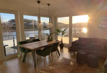 Exklusive 3,5 Zimmer Wohnung, Phoenixsee 1. Reihe, frontale Seesicht