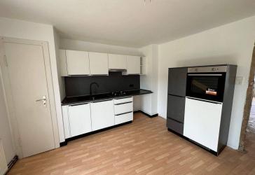 Frei ab 01.01.2027 – Trier-Nahzentrum – 2-Zimmerwohnung mit Balkon und Einbauküche / 3. Obergeschoss / ohne Aufzug