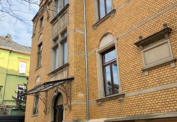 Geräumige 3 ZKB Wohnung mit Parkett