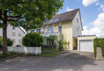 AIGNER - Geräumige Doppelhaushälfte mit Selbstgestaltungspotential und schönem Garten in Dachau