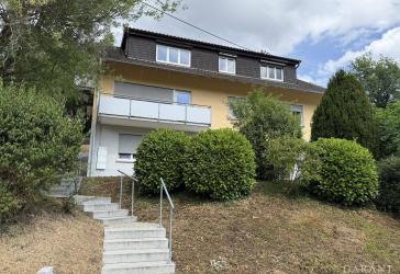 3 Zimmer-Dachgeschoss-Wohnung im schönen Eschbach