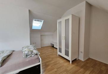 ? WG-Zimmer mit eigener Toilette & Arbeitszimmer in Top-Lage am Wöhrder See