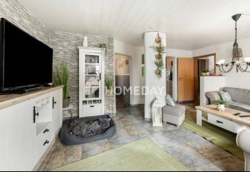 Altbau-Charme & moderne Lebensqualität: stetig modernisierte Doppelhaushälfte mit Garten | Nordenham