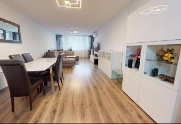 Modernisierte 4-Zimmer-Wohnung Nähe Mathildenschule