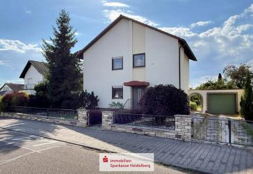 Charmantes Einfamilienhaus in bester Lage von Altlußheim - Nähe Blausee / Erbpachtgrundstück