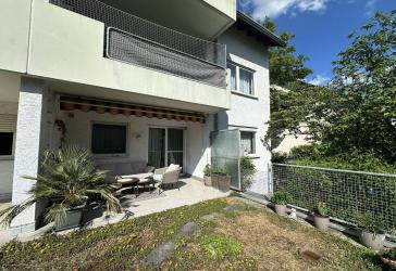 Familienfreundliche 4-Zimmer-Eigentumswohnung mit Terrasse, Gartenanteil, Garage und Keller