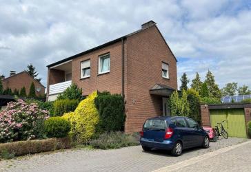 Vermietetes Einfamilienhaus mit Einl.-Wohnung in zentraler Lage
