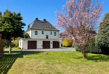 Großzügiges Mehrgenerationenhaus auf 2.219 m² Grundstück – 222 m² Wohnfläche & Ausbaureserve
