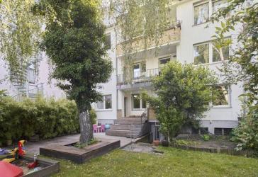Moderne Eigentumswohnung mit Terrasse und wunderschönem Garten zentral und ruhig in Ehrenfeld