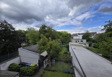 Helle 3-Zimmer-Wohnung mit Balkon 4. OG