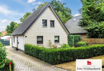 Saniertes Einfamilienhaus mit Bauplatz in Bürgerfelde