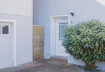 Charmantes Einfamilienhaus mit Garten, Terrasse & Nebengebäude in Adelsdorf