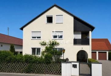 ***Wertbeständige Kapitalanlage mit 3 attraktiven Wohnungen***