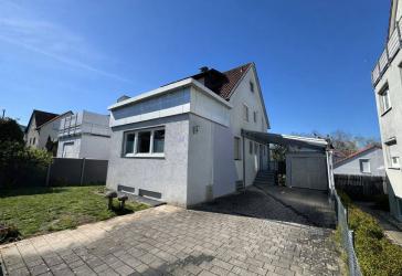 Perfekt gelegen zwischen Bahnhof und Innenstadt! Doppelhaushälfte mit Garten & Zweifamilien-Option