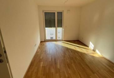 Moderne 3-Zimmer mit Einbauküche, Balkon und Tiefgarage