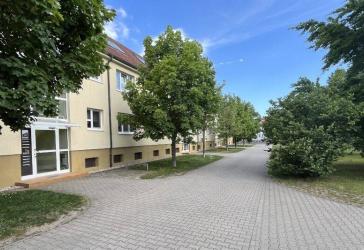 Wohnen in ruhiger, grüner Lage - Geräumige + helle 3-Zi.-Whg. mit Balkon u. guter Ausstattung!