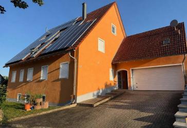 Zweifamilienhaus zu verkaufen!