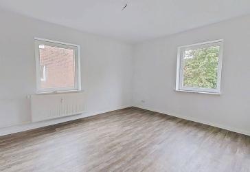 Moderne 3-Zimmer-Wohnung mit EBK und Wannenbad