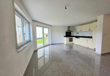 3-Zimmer Wohnung mit Garten, Terrasse, Stellplatz