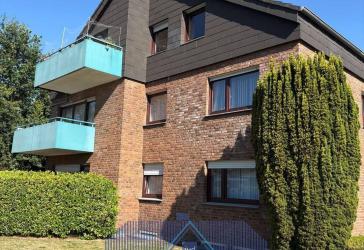 Lichtdurchflutete Wohnung mit Balkon