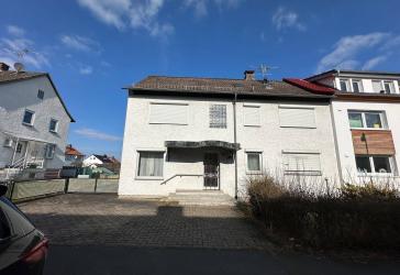 SOLIDES WOHNHAUS IN LOHFELDEN! KEINE KÄUFERPROVISION!