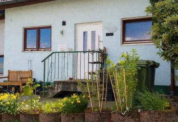 Modernisiertes Reihenmittelhaus in Öhringen-West - Top Lage