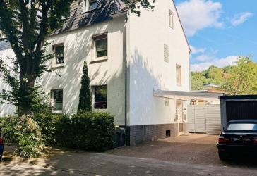 Gepflegtes Raumwunder in Menden! Zweifamilienhaus Top Zustand & viel Platz.