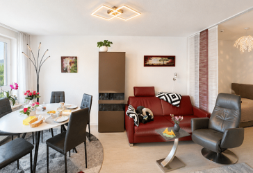 RESERVIERT: Sofort bezugsbereit: Top gepflegte Wohnung mit Balkon, Einbauküche und Kellerraum!