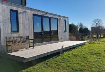 Tiny Haus Büro Raum mit Weitsicht zur Einzelnutzung inklusive Co- Working Fläche im Gewächshaus und Garten