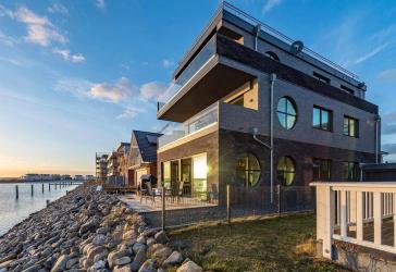 Exklusive Eigentumswohnung Panoramablick über die Ostsee und Hafenbecken