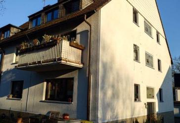 Provisionsfrei* Mehrfamilienhaus mit 4 Garagen in guter Lage