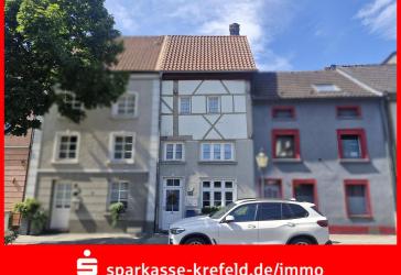 Historisches Wohnhaus mit modernem Wohnkomfort im Ortskern