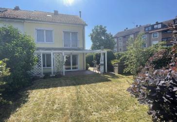 NEU! Liebenswertes Reiheneckhaus mit Charme sucht neuen Eigentümer!
