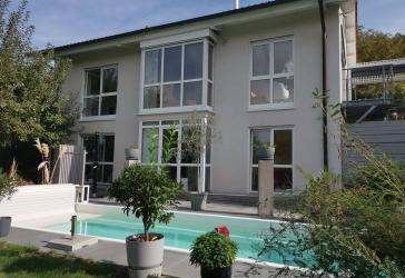 Provisionsfreies traumhaftes Architektenhaus in herrlicher Wohngegend mit Alarmanlage