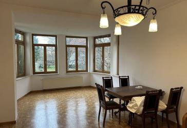 Wunderschöne sonnige 2-3 Zi-Wohnung mit Garten / RESERVIERT