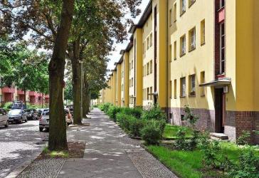 Wohnen in Friedrichsfelde: 2,5 Zimmer mit Top-Anbindung & Erholungsfaktor