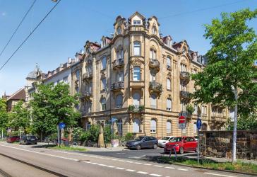 Bezugsfrei! Dachgeschoss-Juwel im denkmalgeschützten Gründerzeithaus - komplett renoviert
