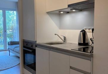 Kompakte vollmöblierte 1-Zimmer-Wohnung mit Balkon und Fußbodenheizung in Schönefeld