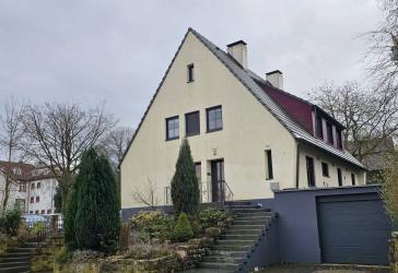 Großzügiges hochwertiges EFH in toller Lage - provisionsfrei