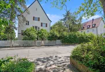 Altbaujuwel mit Charme - Großzügiges Stadthaus mit tollem Garten in Nürnberg-St. Jobst/Erlenstegen