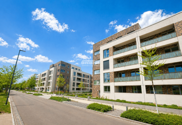 antaris Immobilien GmbH ** Einziehen, ankommen, wohlfühlen - diese 4-Raum Wohnung überzeugt! **