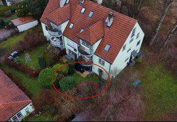 Sehr schöne, gepflegte 2-Zimmer Wohnung in einem Mehrfamilienhaus mit separatem Eingang und eigenem Gartenanteil am Fuße der Dachauer Altstadt