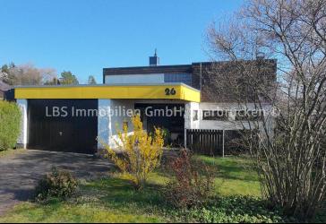 Großzügiges Einfamilienhaus mit Gartenidylle in ruhiger Lage