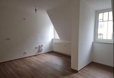 Kleine Zweiraumwohnung im Dachgeschoss!