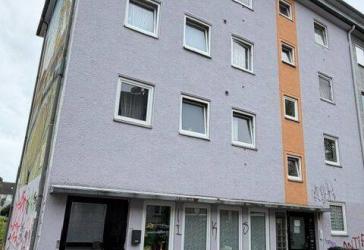 Kapitalanlage mit Entwicklungspotenzial – Aufgeteiltes 9-Familienhaus mit 2 Garagen in Dortmund