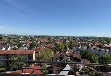 *ENDLICH PLATZ FÜR DIE GANZE FAMILIE*- 4 bzw. 5 Zimmer-Wohnung mit Traumausblick in den Spessart