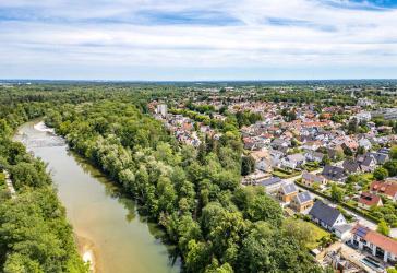 Exklusives KfW-55- Einfamilienhaus am Isar-Hochufer in Ismaning