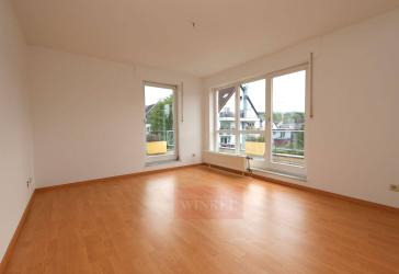 Lichtdurchflutete 2-Zimmerwohnung mit Balkon, EBK u. TG-Platz zur Eigennutzung